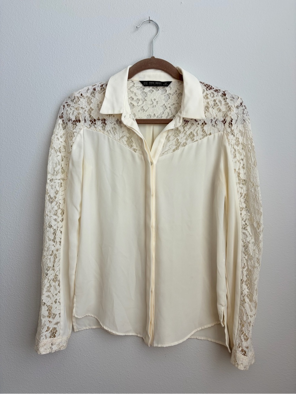 Zara Basic Cream Lace Panel Button Down Blouse Long Sleeve XS Ivory Office